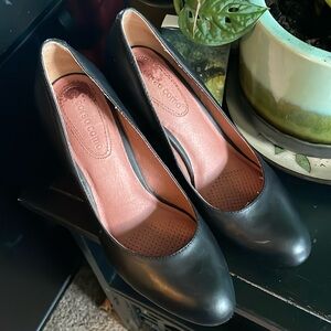 Corso como black heels size 7 1/2 EUC